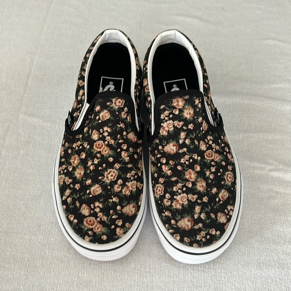 New without box Vans slip ons